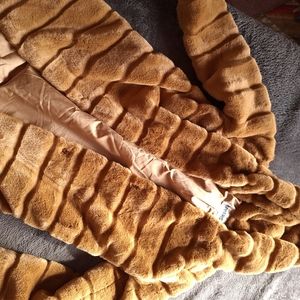 Apparis fux fur jacket